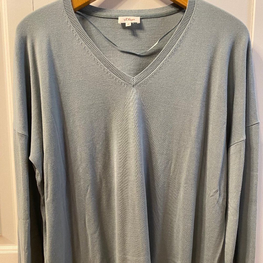 S. Oliver sweater, pale green